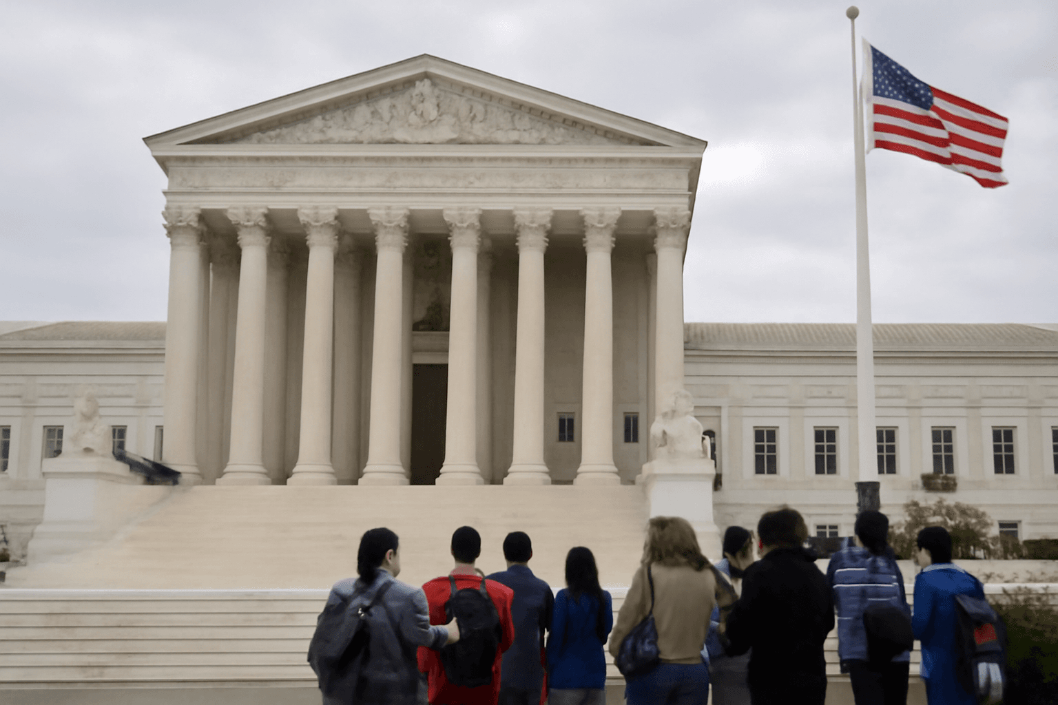 Supreme Court Allows Trump to Revoke Immigrant Protected Status Amid Appeal Supreme Court Allows Trump to Revoke Immigrant Protected Status Amid Appeal