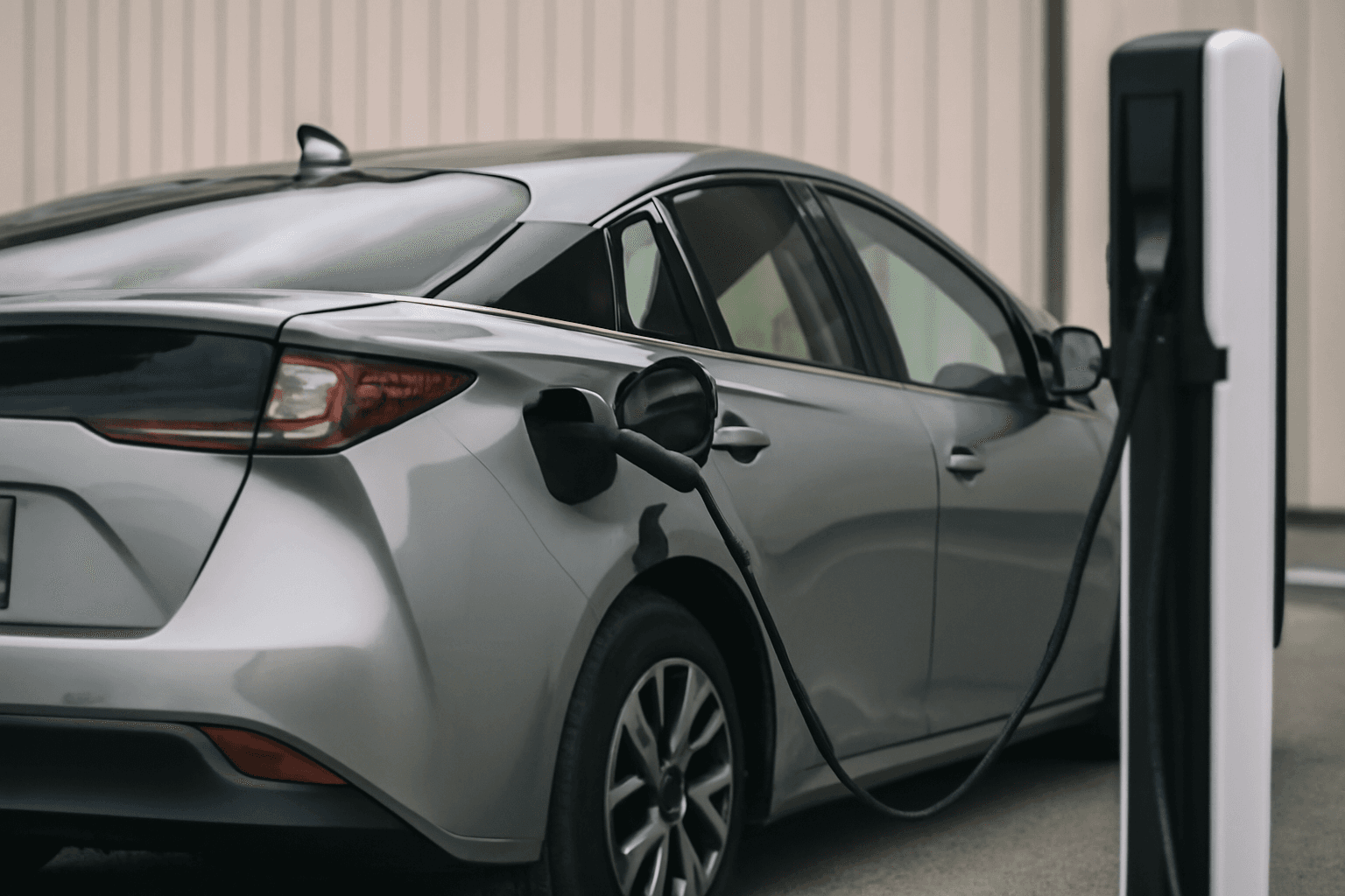 Toyota Plans Major Growth in Plug-In Hybrid Sales Amid EV Market Uncertainty Toyota Plans Major Growth in Plug-In Hybrid Sales Amid EV Market Uncertainty